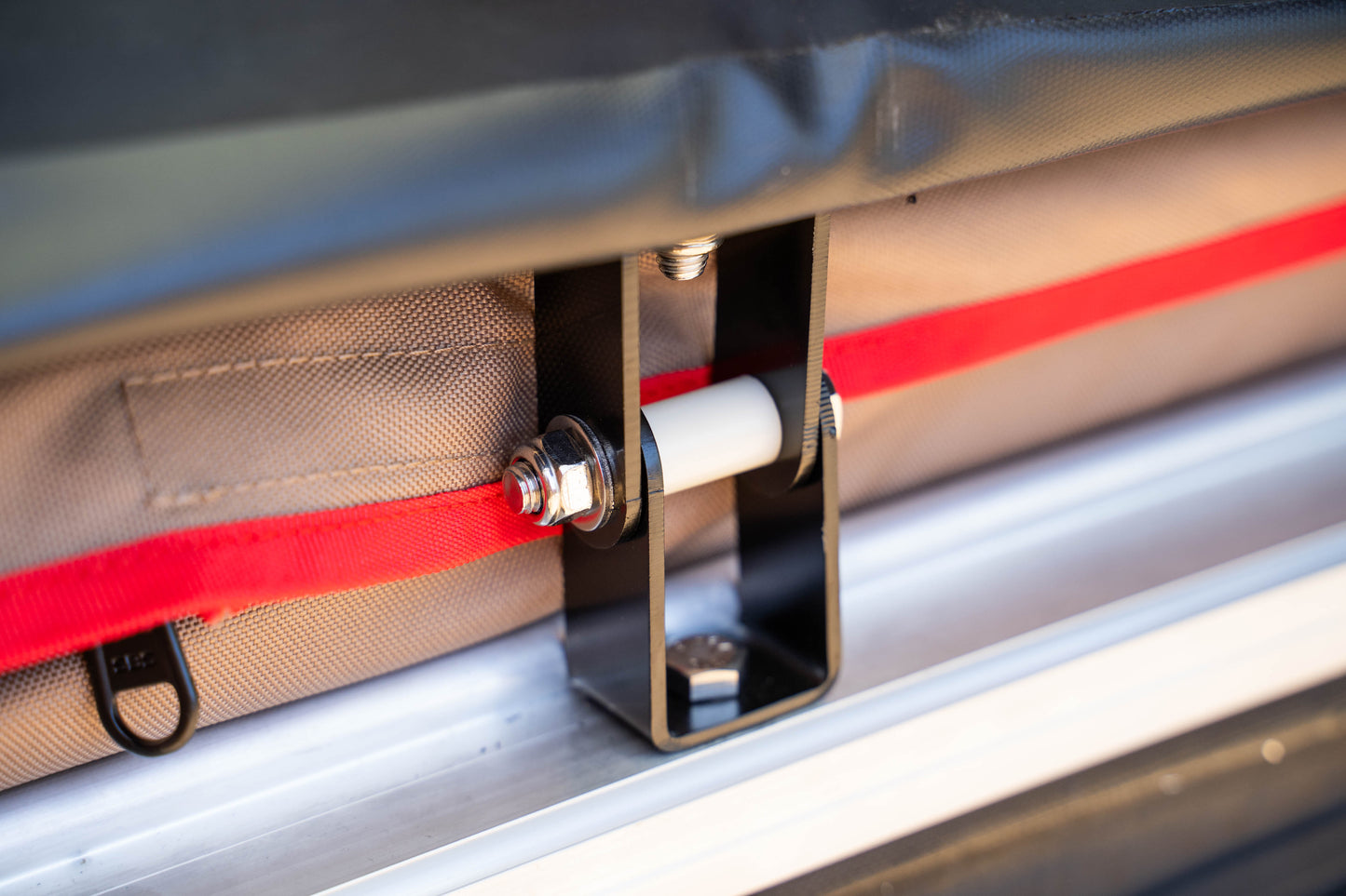 AIRRUSH 2 Person Rooftop Tent