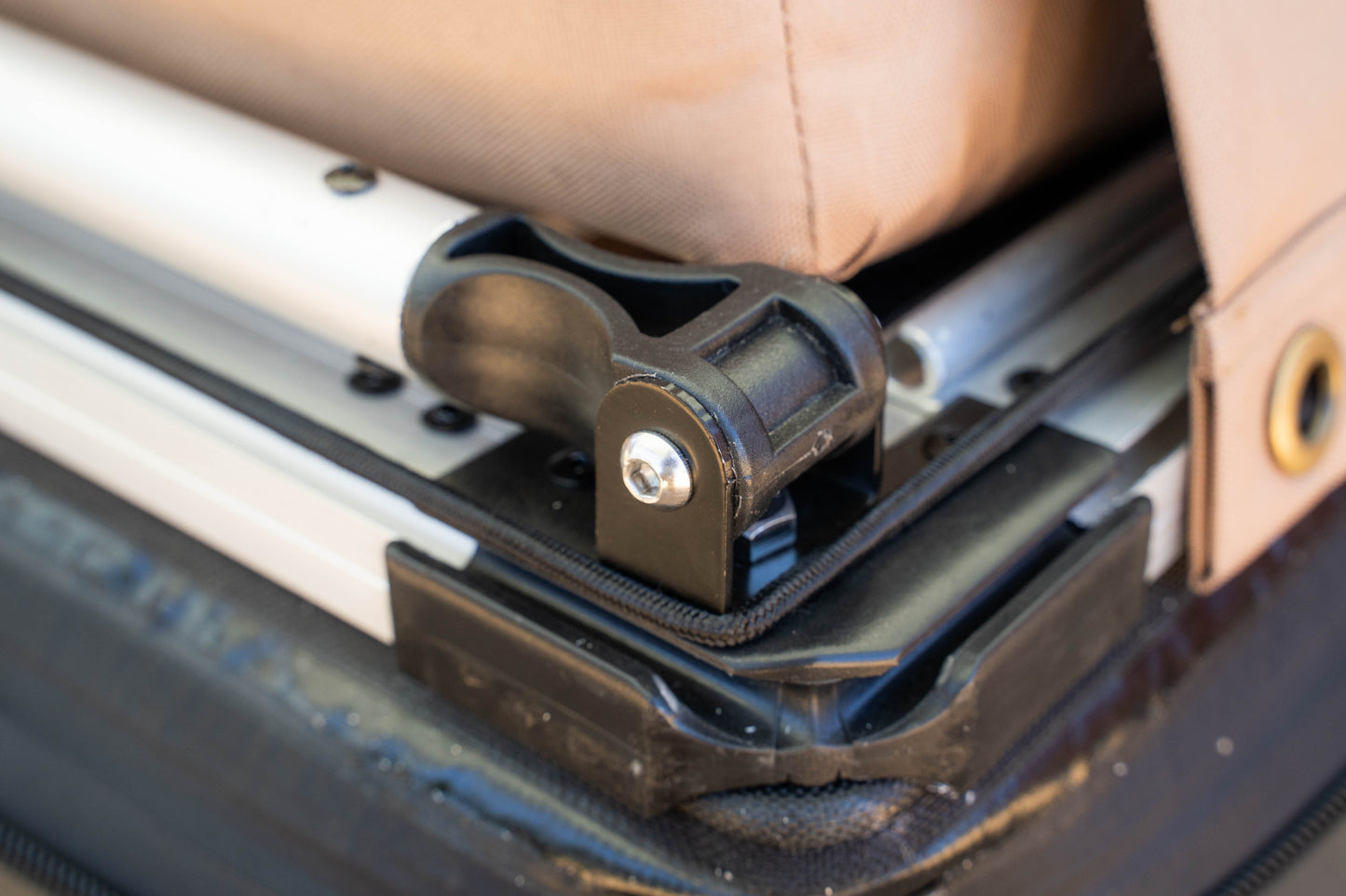 AIRRUSH 2 Person Rooftop Tent